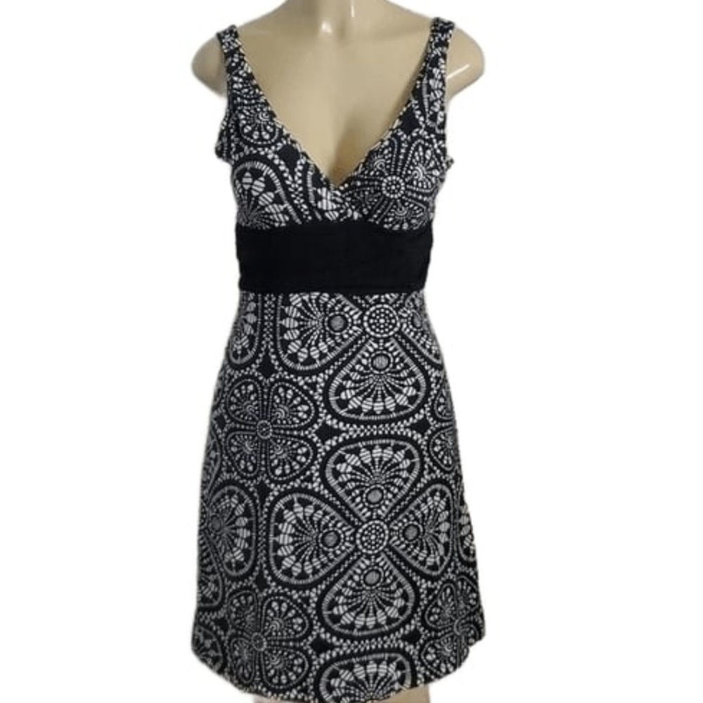 Patagonia Margot Womens Dress Black White 95% Organic Cotton Blend Size M